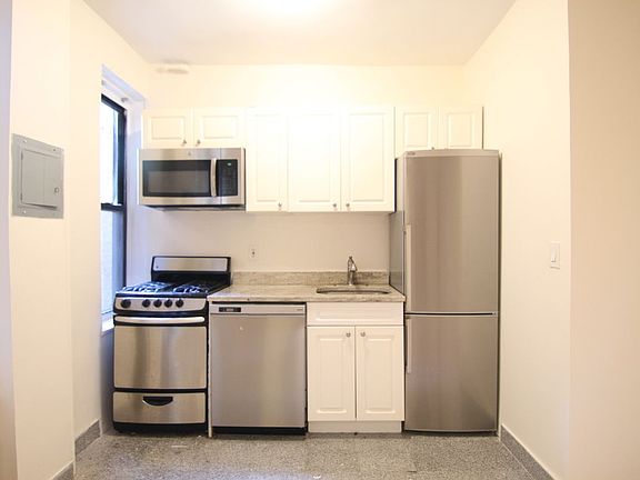 2nd image of 66 Saint Nicholas Pl #24B