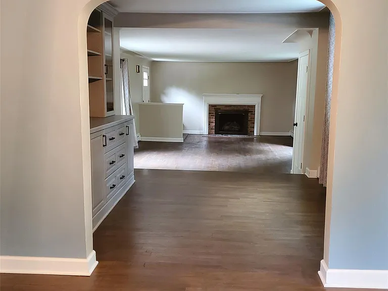 249 W Buell Rd E — Photo 20
