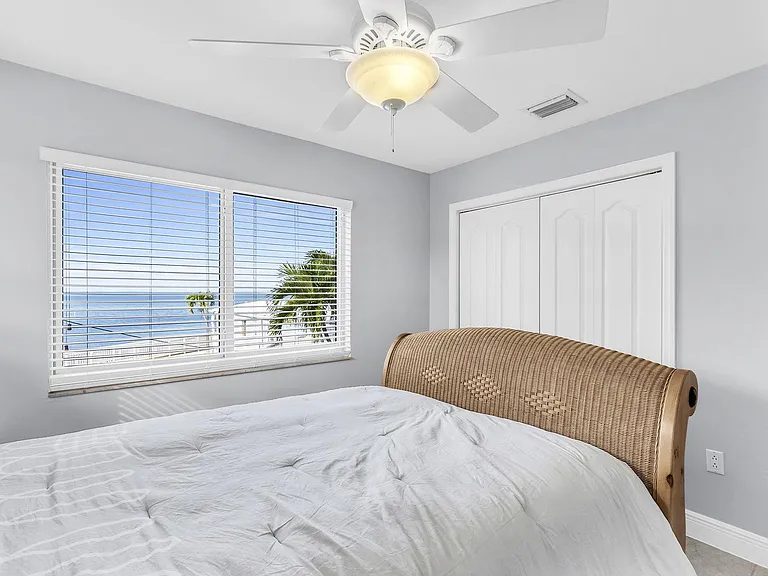 112 Seagull Ln — Photo 21