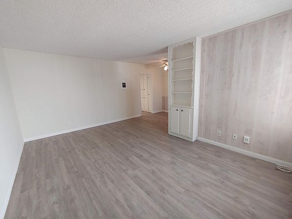 3rd image of 4430 North Ave APT 6