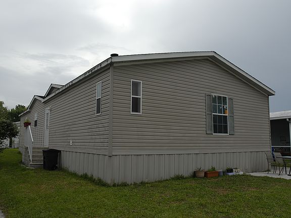 3rd image of 349 Golf Cove Ct