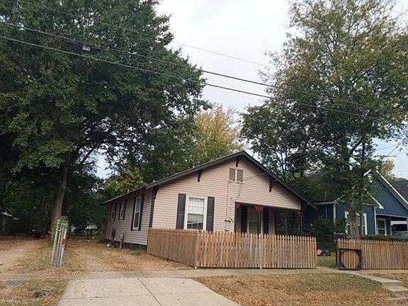 2nd image of 509 S 2nd St