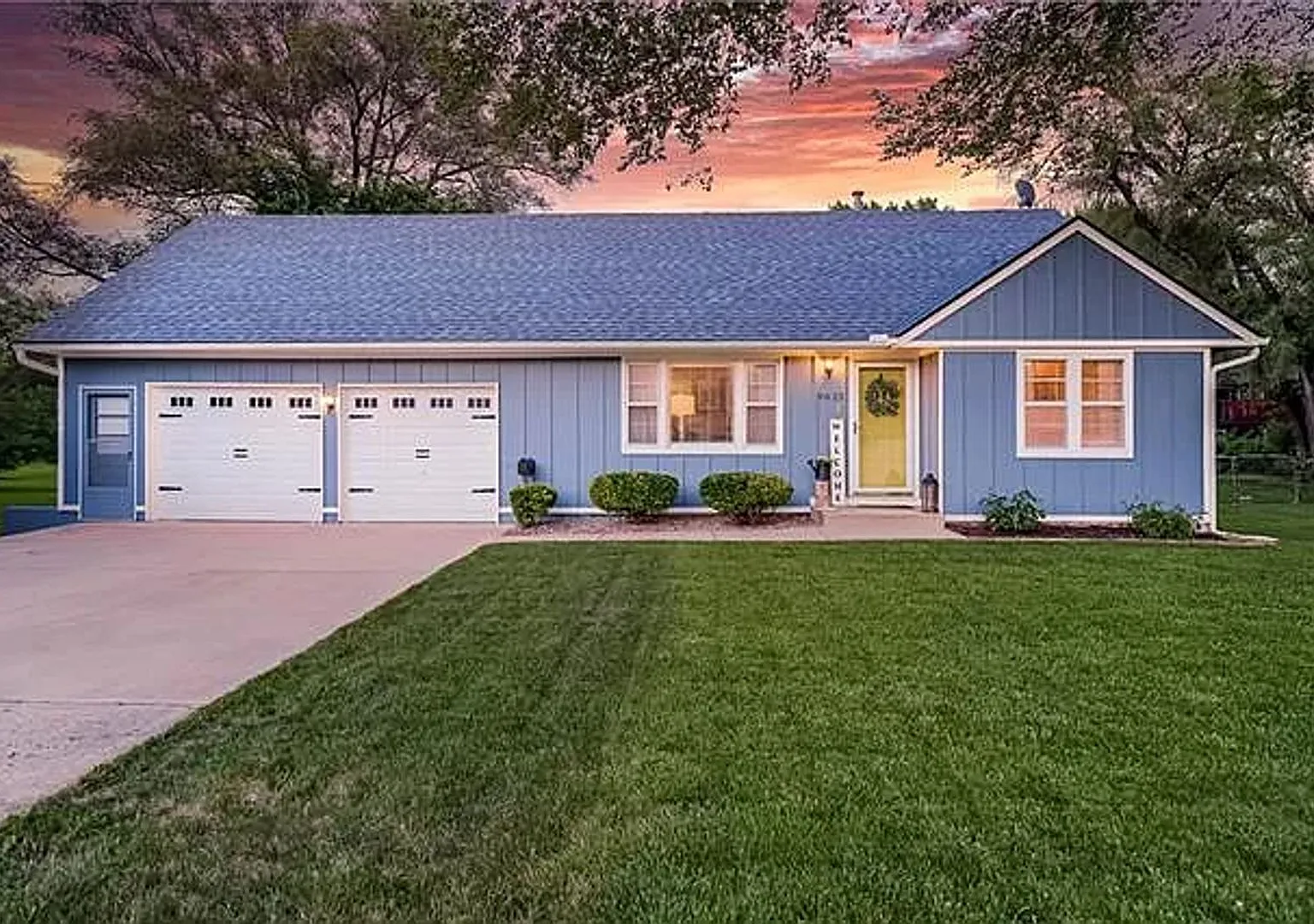 Coming Soon - Adorable Home In Lenexa — Photo 1