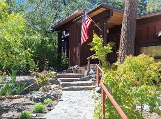516 Lark Dr, Wrightwood, CA 92397