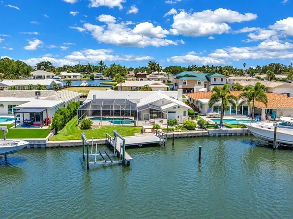 2067 MASSACHUSETTS AVENUE NE, ST PETERSBURG, FL 33703