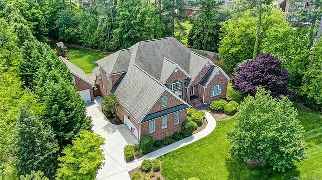 1st image of 118 Pine Mist Dr