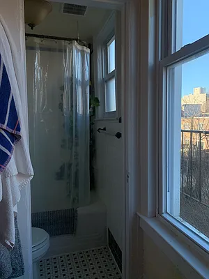 Rented by DGW N Y Realty Group LLC | media 17