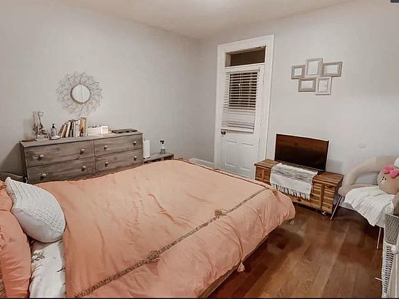 4th image of 315 Stites Ave
