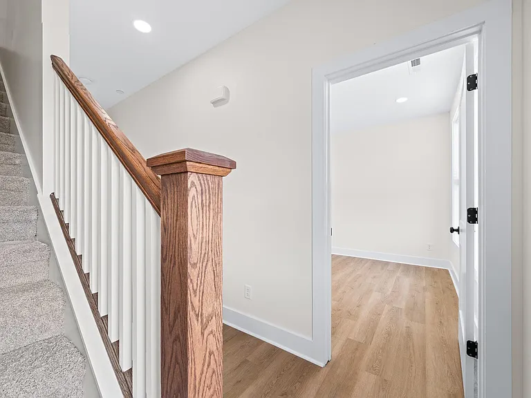 1421 Spring Pointe Ln — Photo 14
