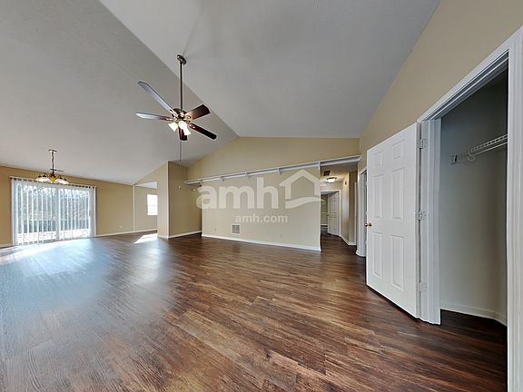 5th image of 8421 Country Meadows Dr