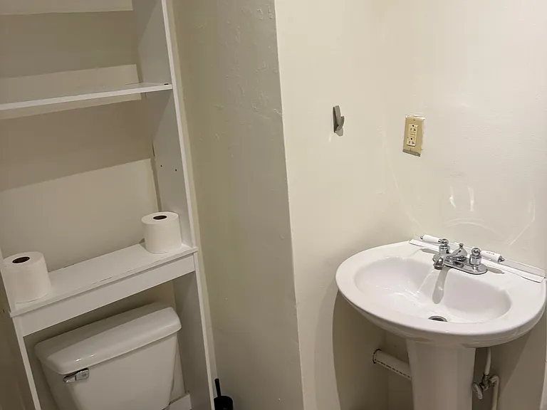 112 Mooreland Ave #4 — Photo 6