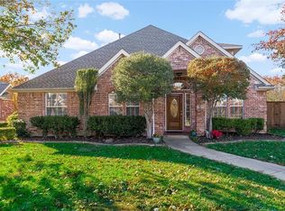 2717 Ridgemeade Dr, Garland, TX 75040