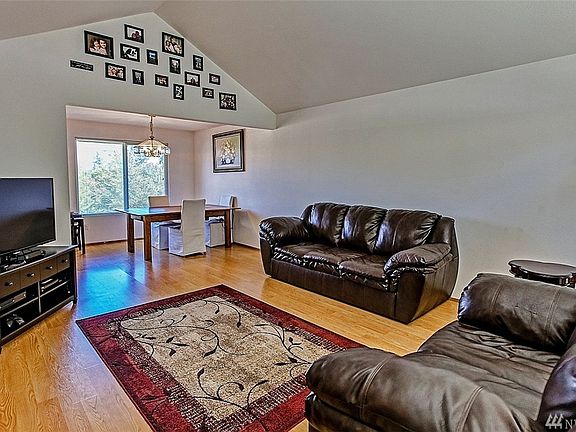 3rd image of 6242 Grandridge Dr SE