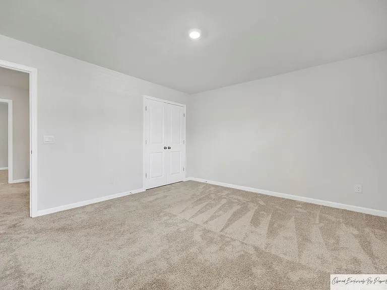 148 Rushton Dr — Photo 23