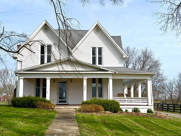 4th image of 205 W 1st St