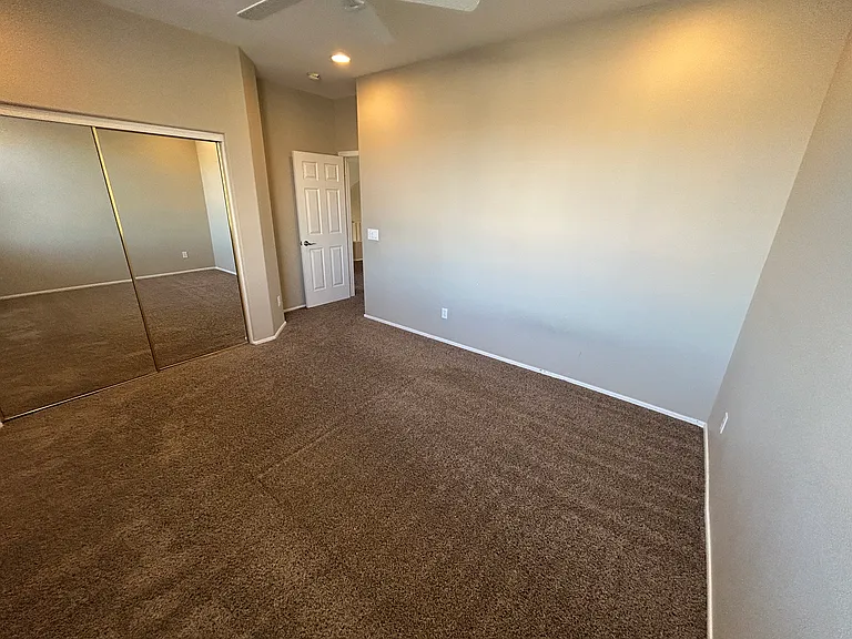 5163 W Village Dr — Photo 37
