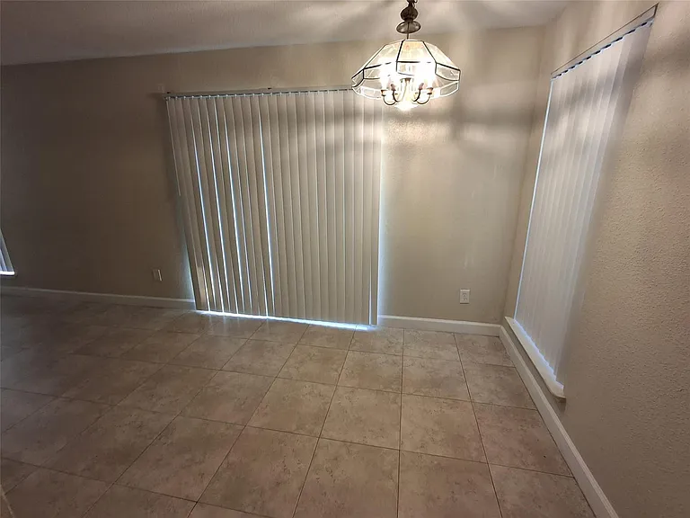 899 Riverside Dr #613 — Photo 21