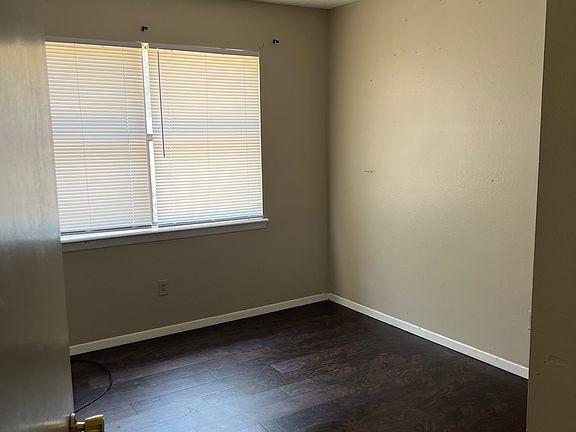 5th image of 1103 E 22nd St APT A