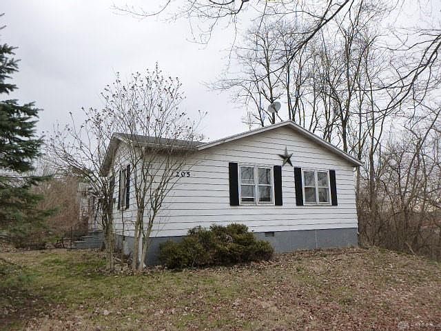 1st image of 205 Julia Ave