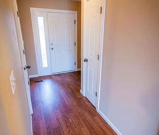 2nd image of 109 Sunburst Cir