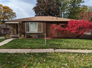 1732 Grange Rd, Trenton, MI 48183