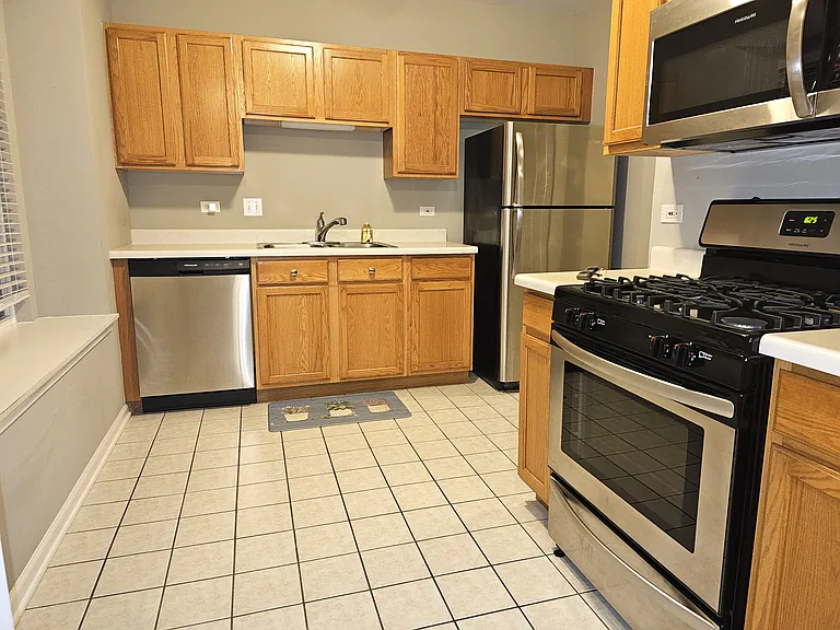 1225 N Village Dr — Photo 9