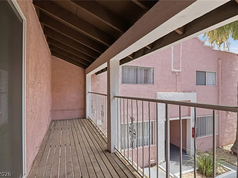 2274 E Desert Inn Rd #0 — Photo 31