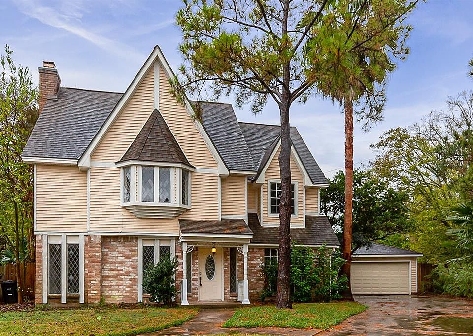 1st image of 10727 Clear Cove Ln