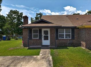 7725 Suzanne Dr, North Charleston, SC 29418