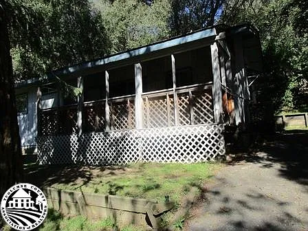 16597 Creekside photo 1
