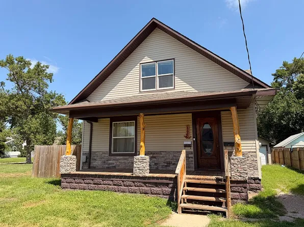 505 E 2nd St, Hastings, NE 68901