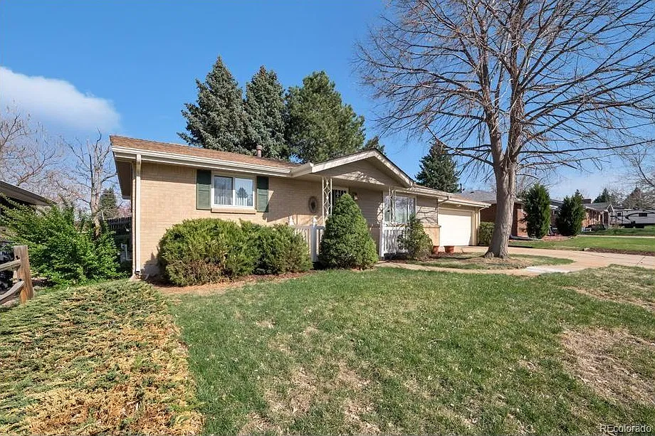 4 bed, 2028 sqft, $2,895 — Photo 4