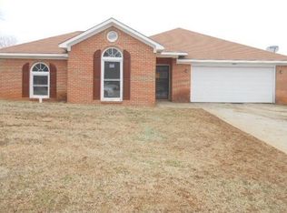 2614 Carlsbad Dr NW, Huntsville, AL 35810