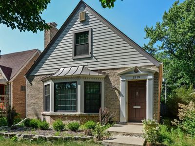 1519 Seward St, Evanston, IL, 60202