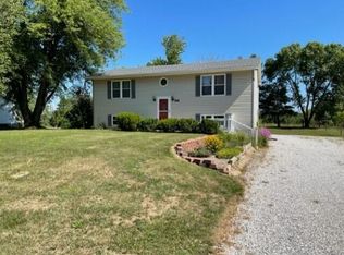 546 E Elm St, Huntsville, MO 65259