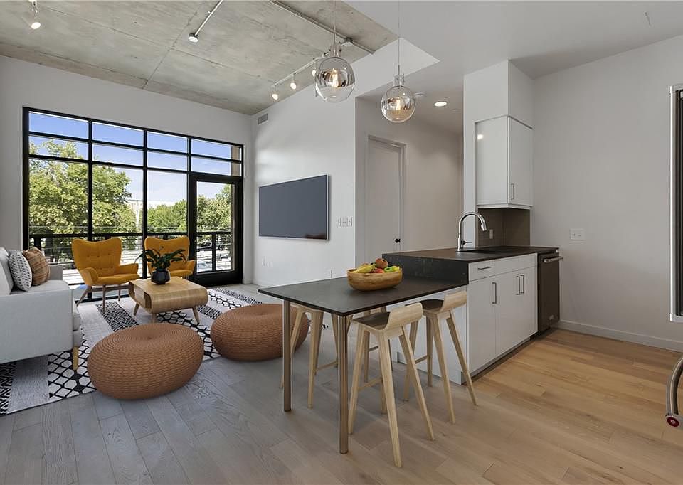 1st image of 1501 E 4th St APT 201