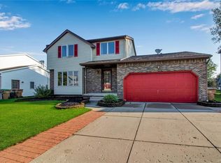 160 Hillpine Rd, Cheektowaga, NY 14227