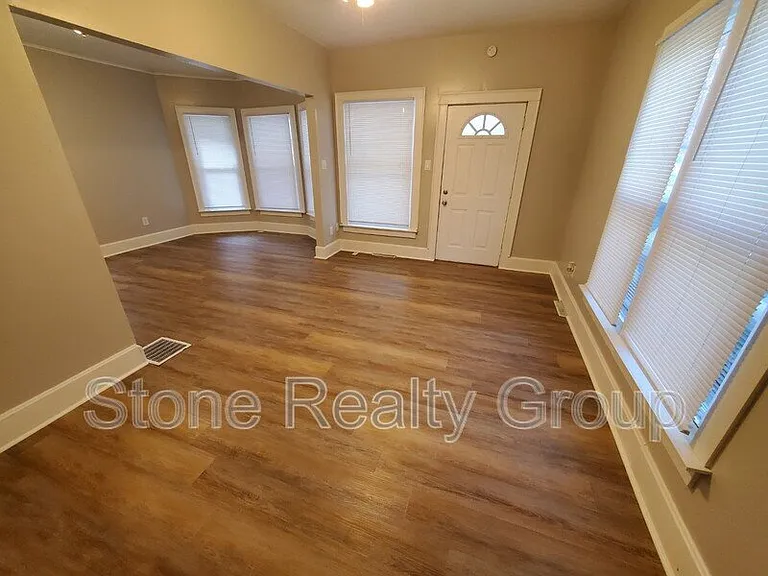 510 S 18th St — Photo 2