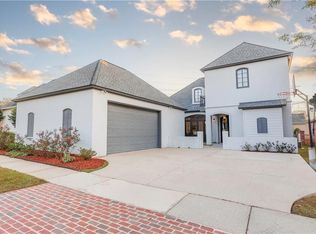 17612 Greens Ct, Baton Rouge, LA 70810
