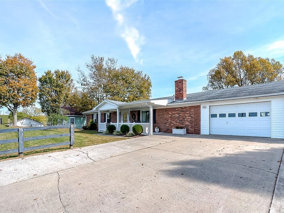 1st image of 33 Perkins Ln