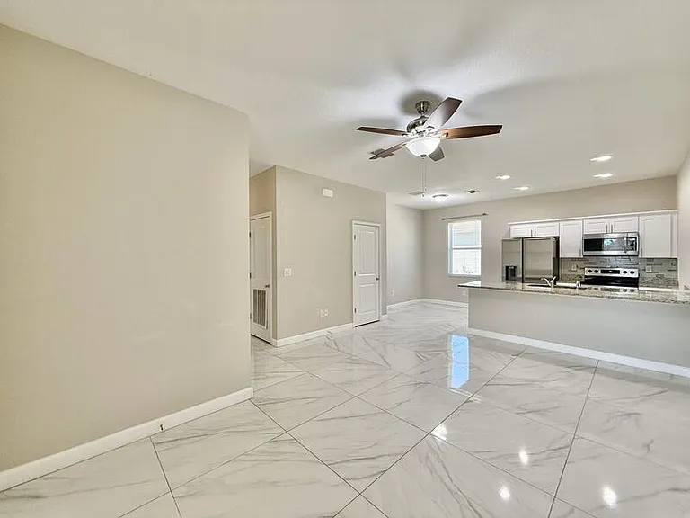 2 W Orange St #101 — Photo 10
