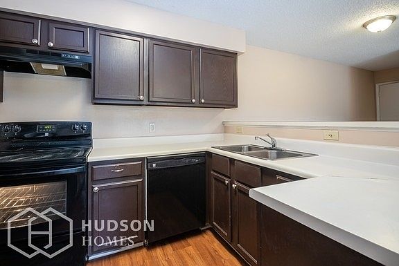 4th image of 4655 Cason Cove Dr