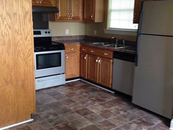 2nd image of 109 Stegall St
