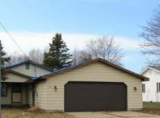 409 Iroquois Ave, Prudenville, MI 48651