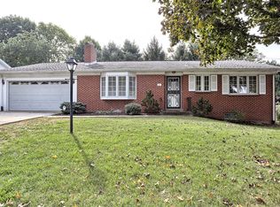 41 Golfview Rd, Camp Hill, PA 17011
