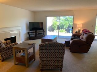 444 Oak Brook Ln, Santa Rosa, CA 95409