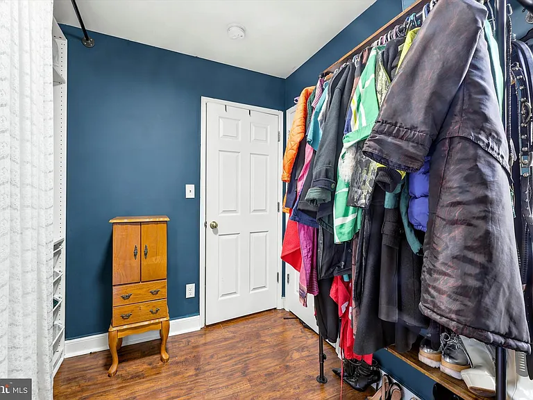 5217 Larchwood Ave — Photo 18