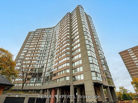 2nd image of 40 Richview Rd #1103