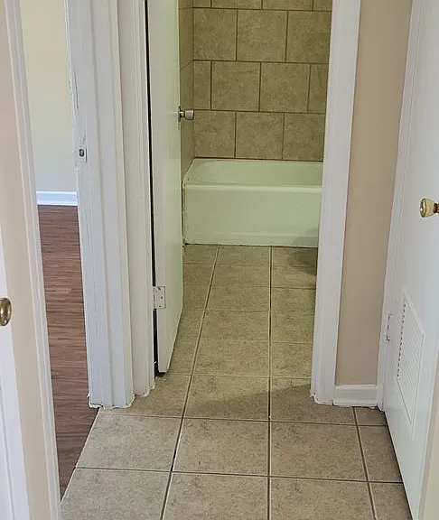 304 Carpenter St — Photo 10