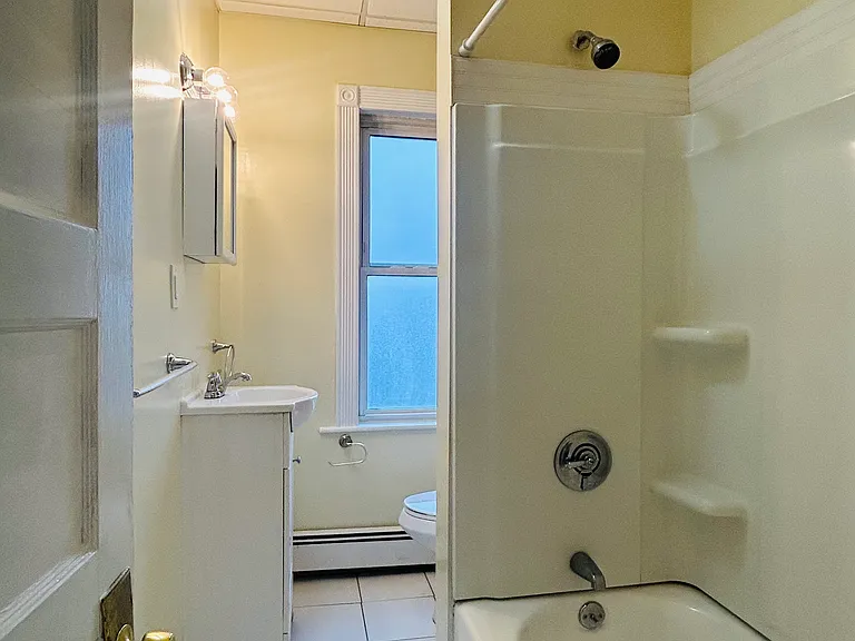 195 Mauran Ave #2 — Photo 7